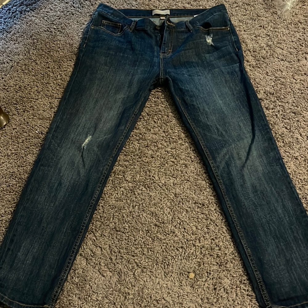 Banana Republic Boyfriend Jean size 10. Perfect Condition!!